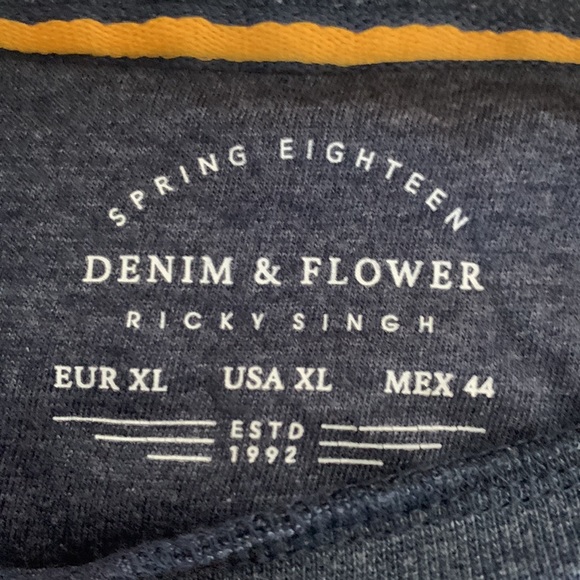 Denim and Flower Pineapple 🍍 Pattern T-Shirt - Picture 3 of 3